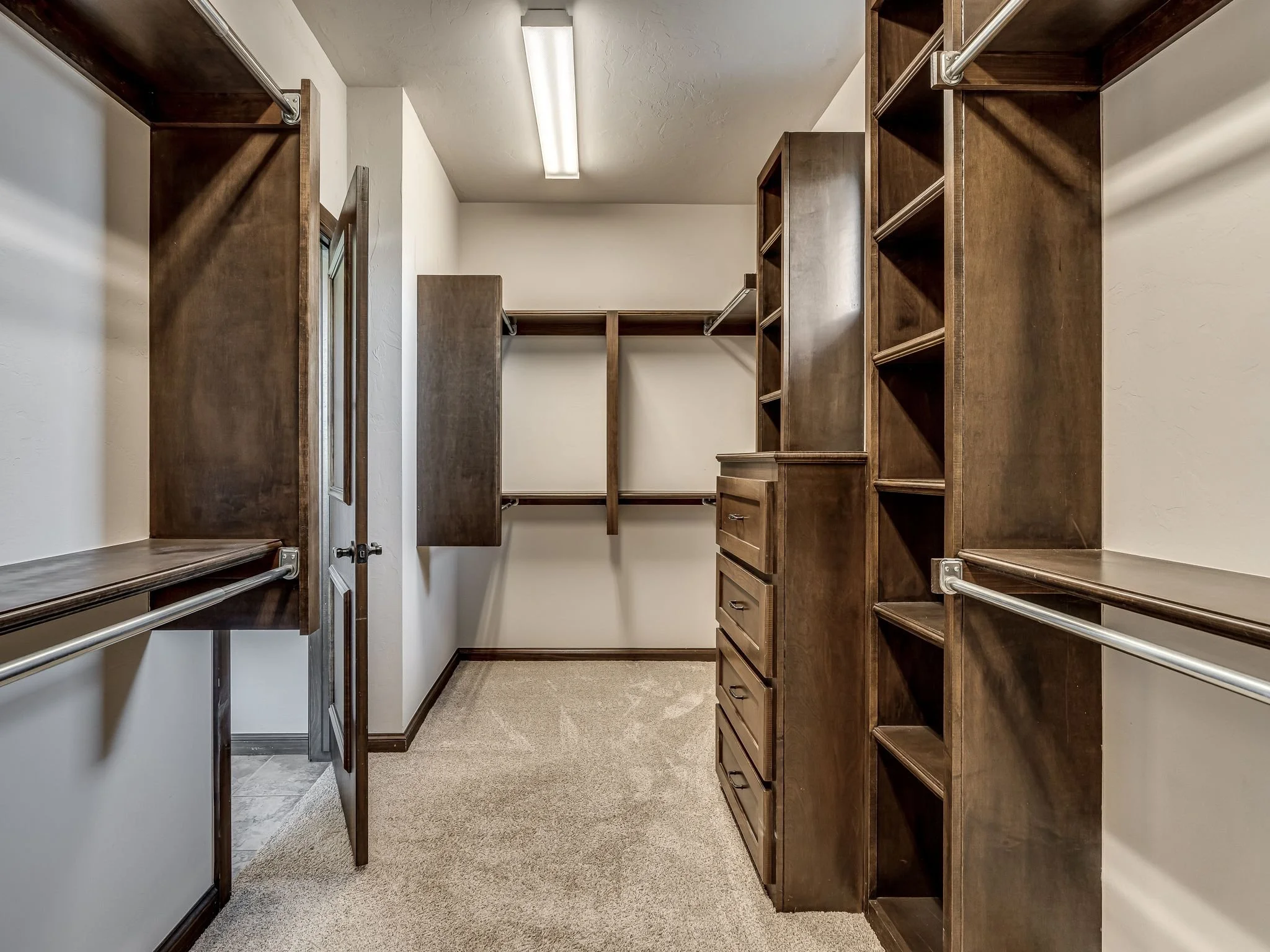 4301 Norfolk Court-27.jpg