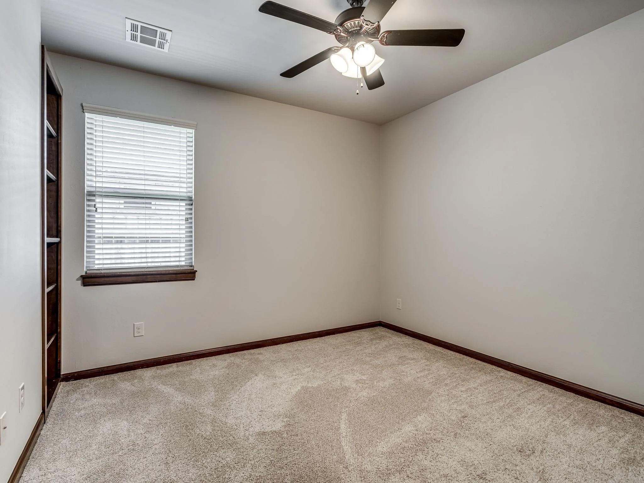 4301 Norfolk Court-32.jpg
