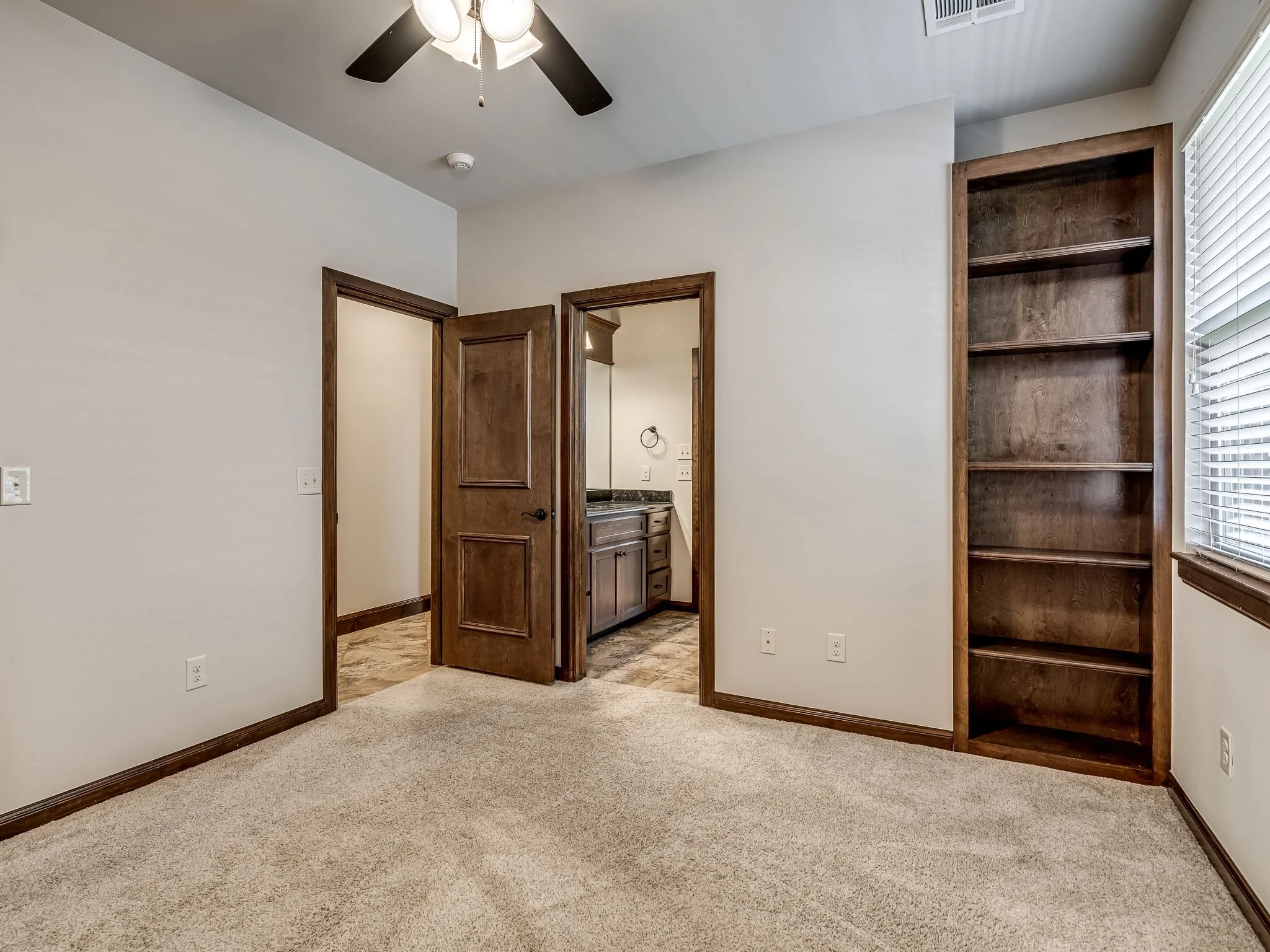 4301 Norfolk Court-34.jpg