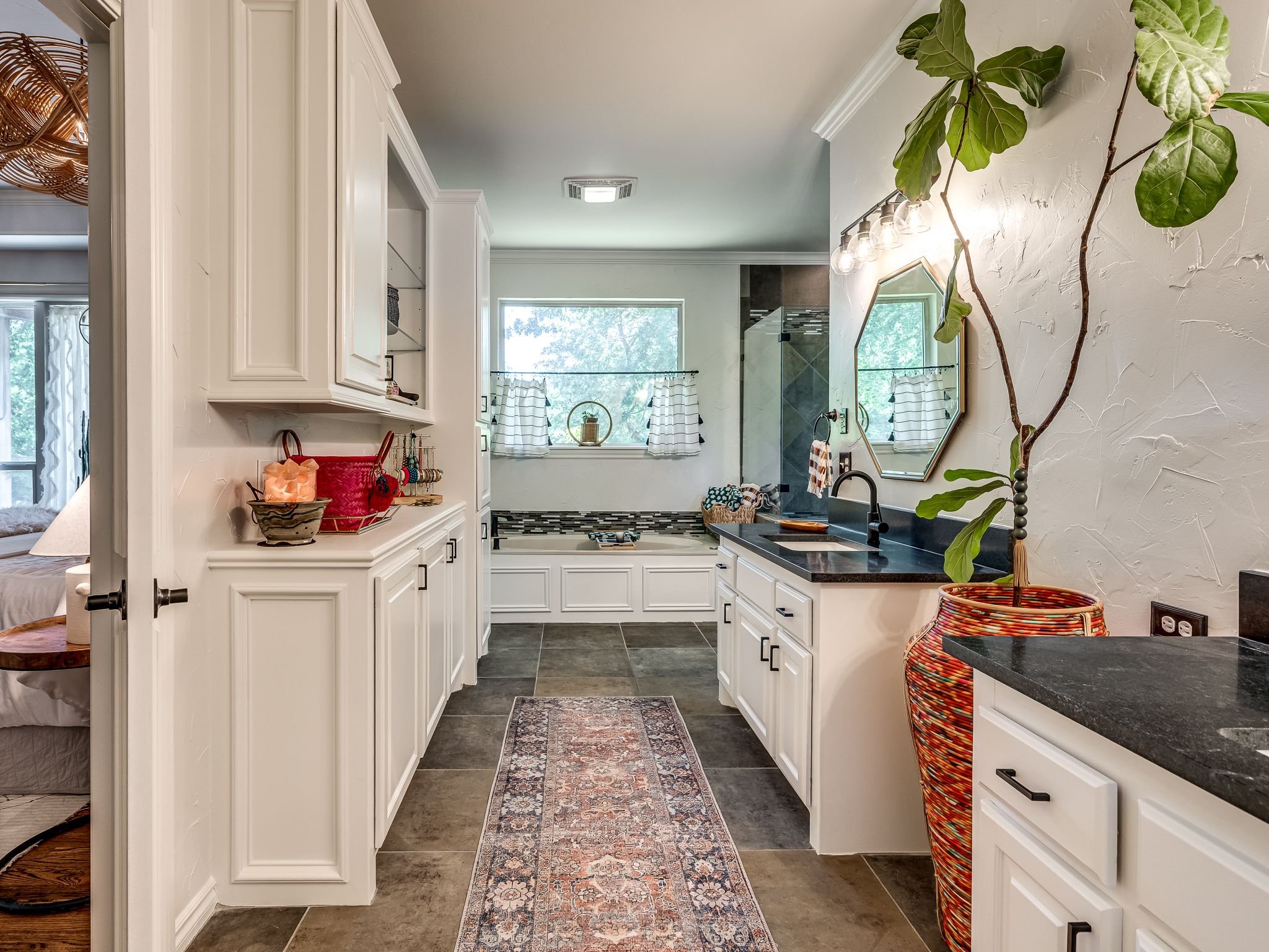 2010 Silver Crest Dr-24.jpg