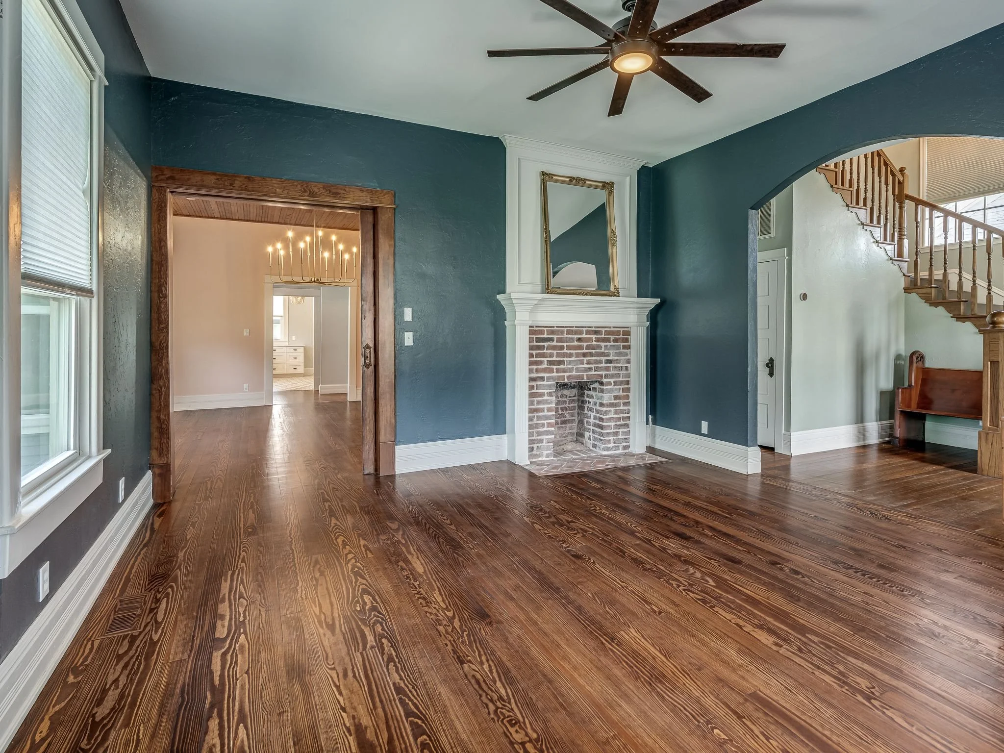 1401 W Chickasha Ave-2.jpg