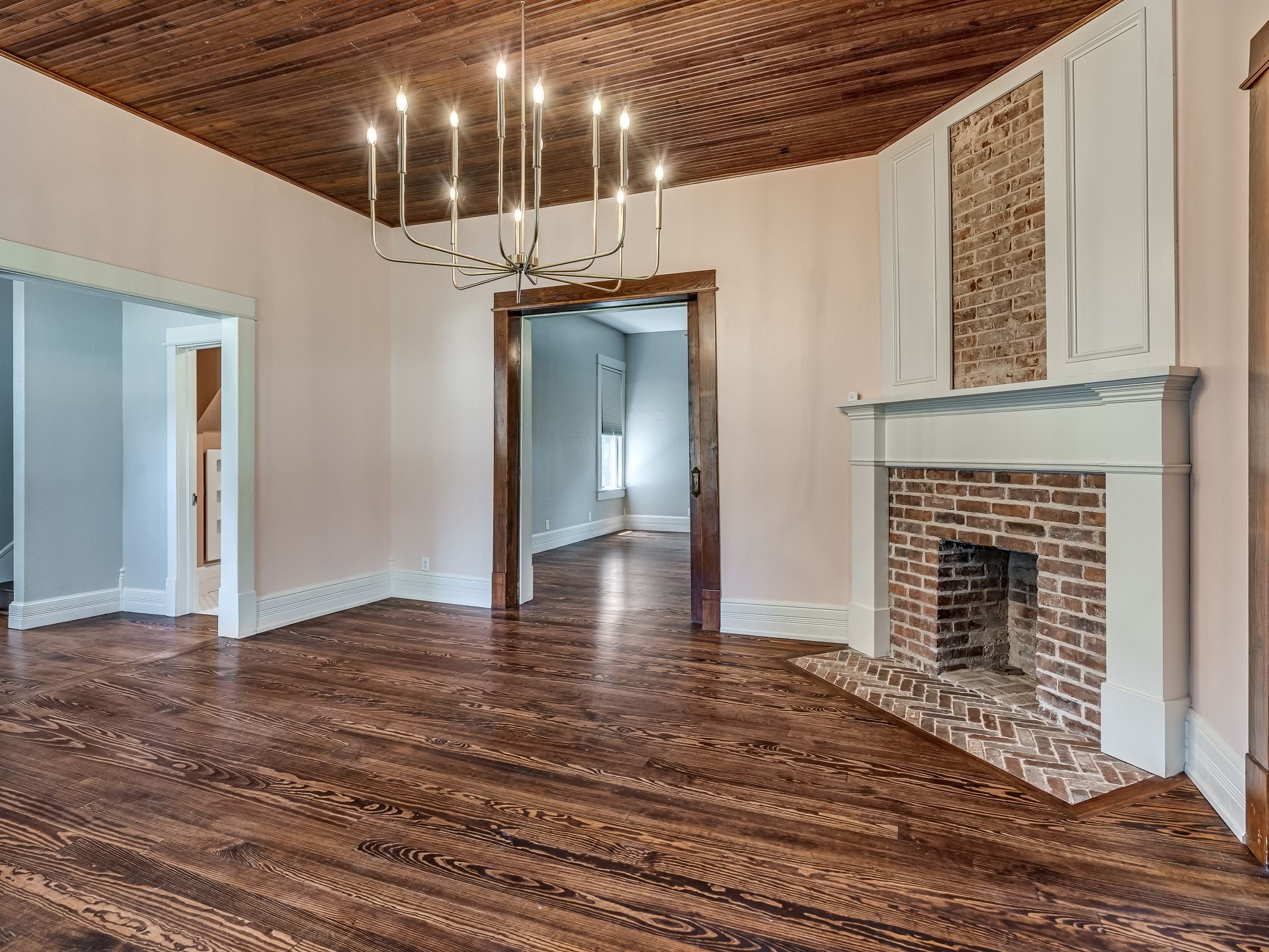 1401 W Chickasha Ave-10.jpg