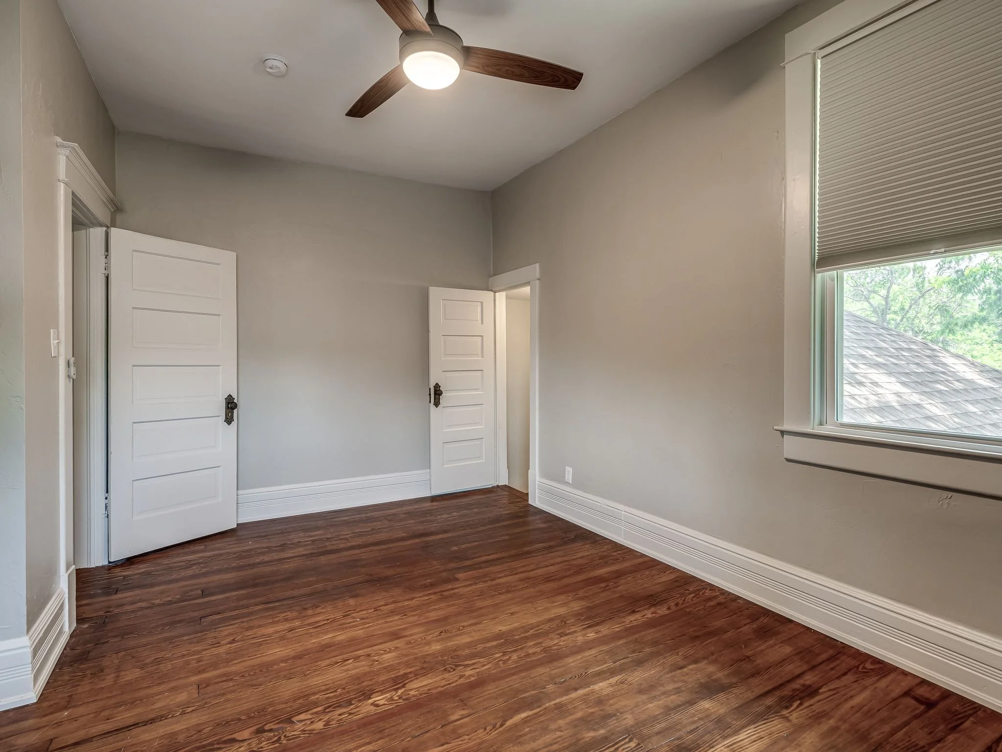 1401 W Chickasha Ave-30.jpg