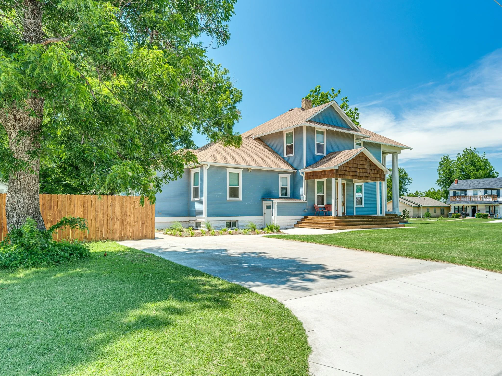 1401 W Chickasha Ave-33.jpg