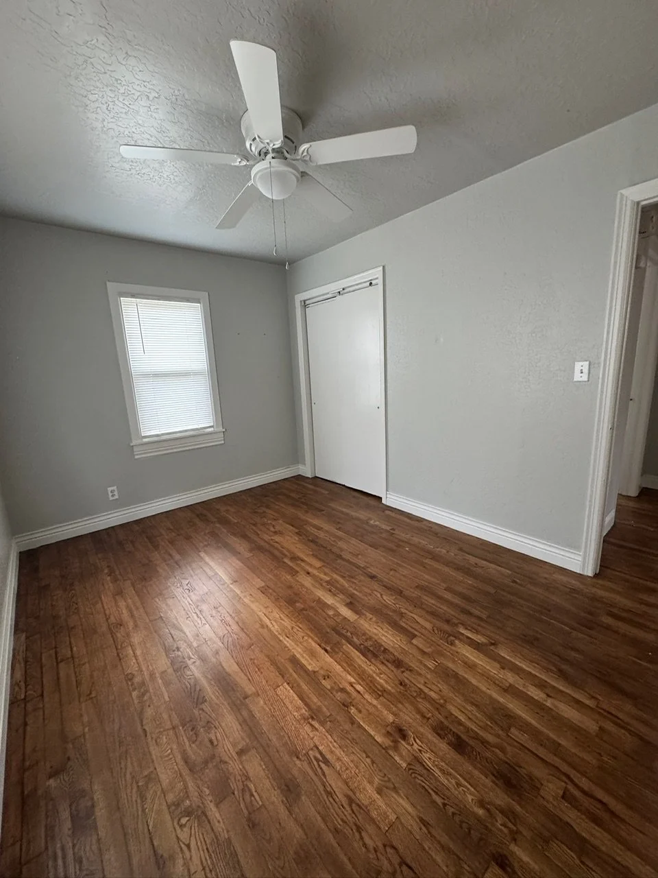 1401 W Chickasha Ave-41.JPG