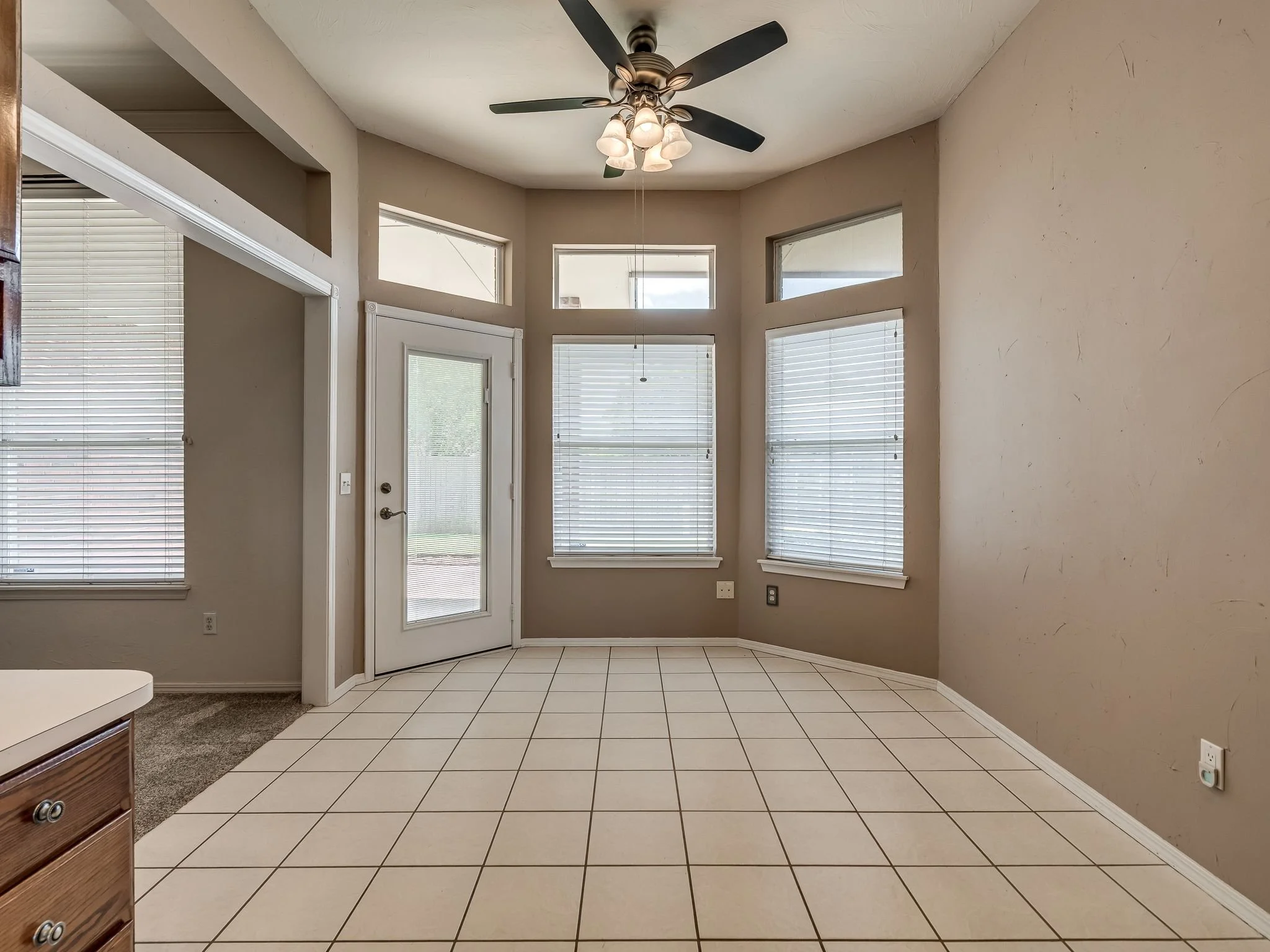 8308 NW 76th St-11.jpg