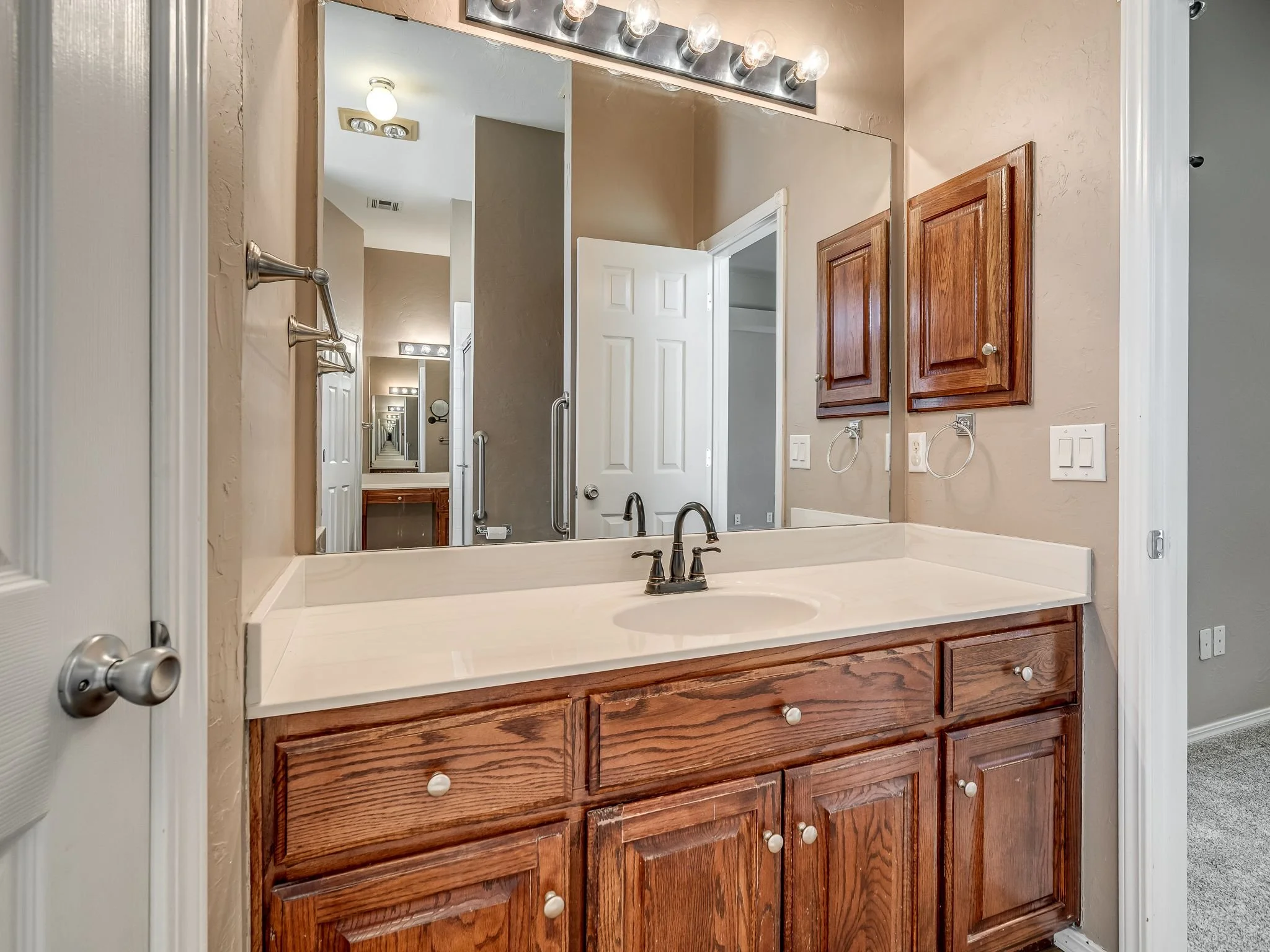 8308 NW 76th St-18.jpg