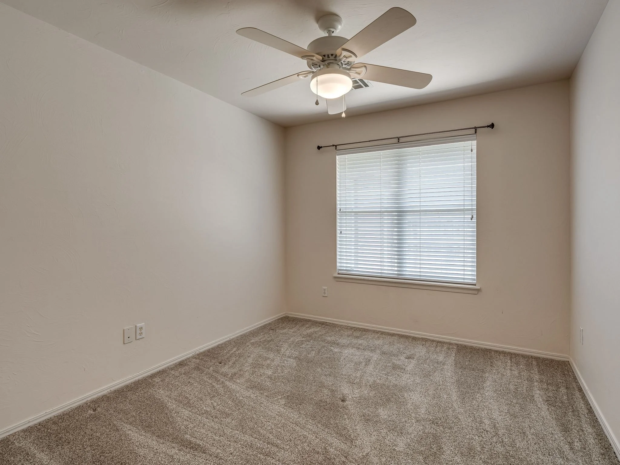 8308 NW 76th St-21.jpg