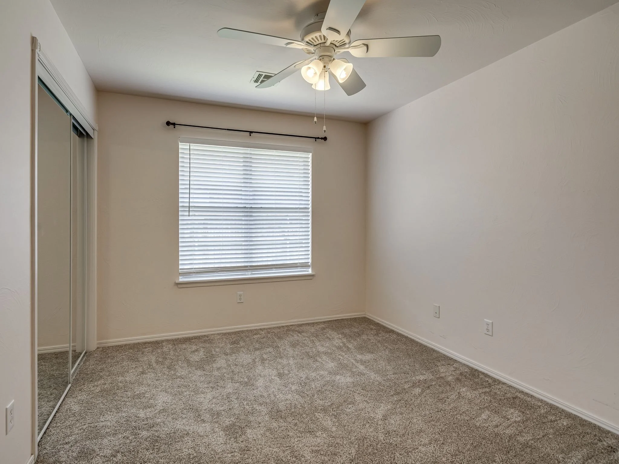 8308 NW 76th St-24.jpg