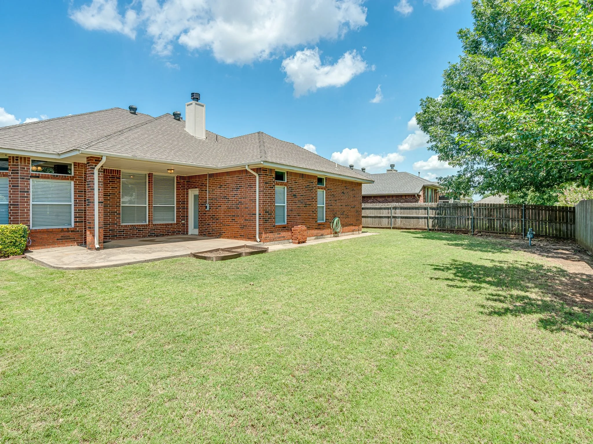 8308 NW 76th St-27.jpg