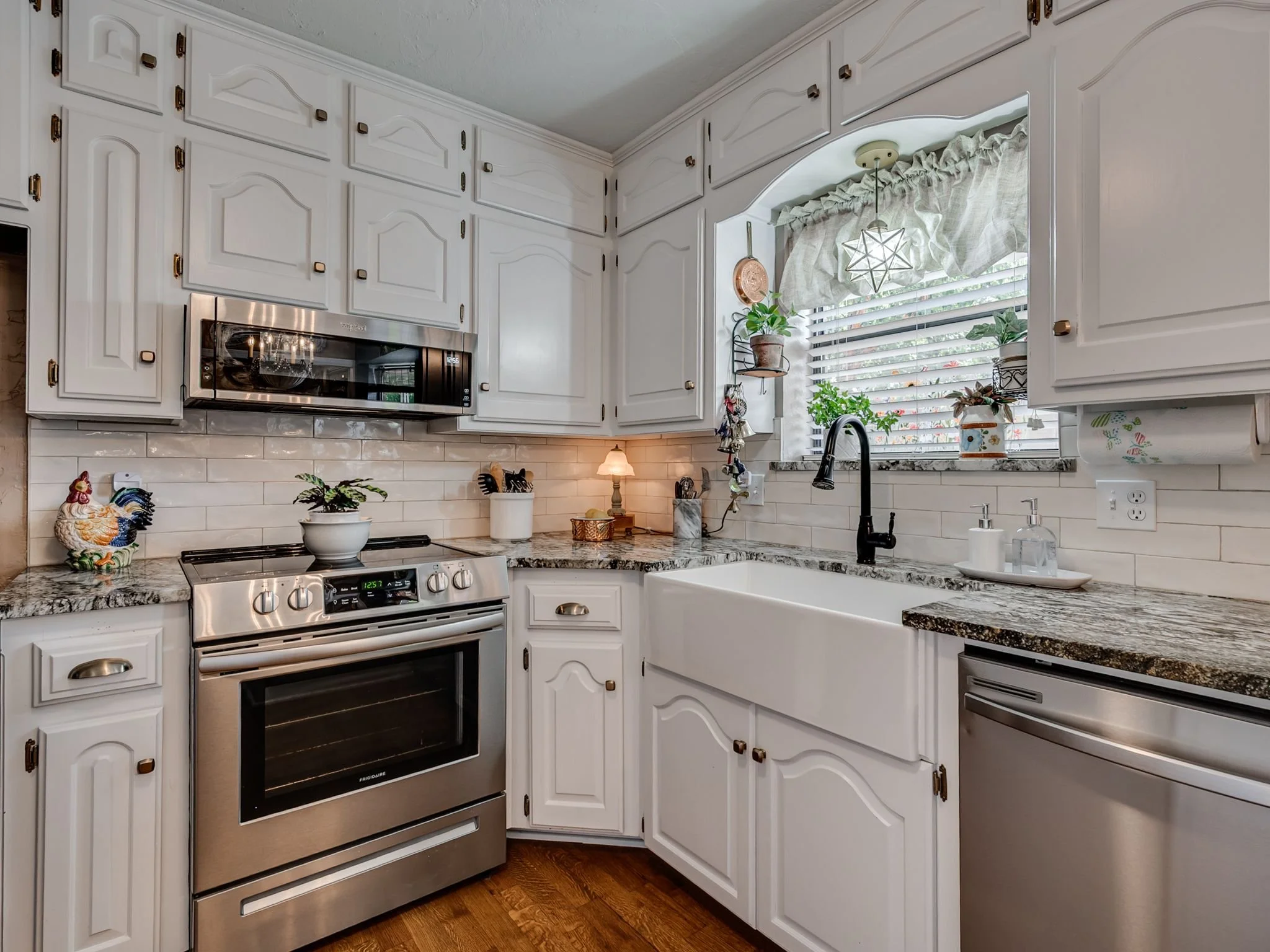 6819 NW 31st St-7.jpg