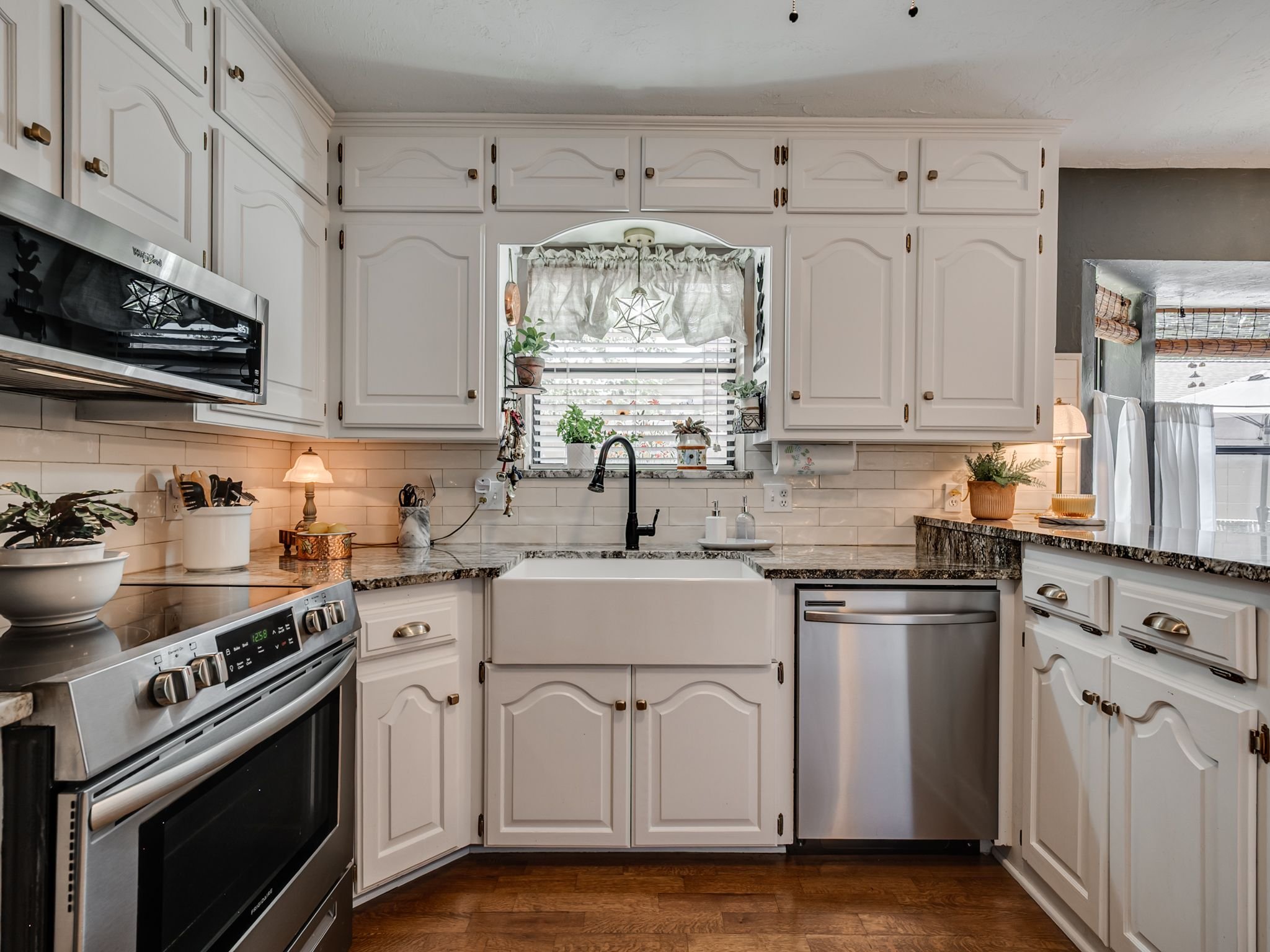 6819 NW 31st St-8.jpg