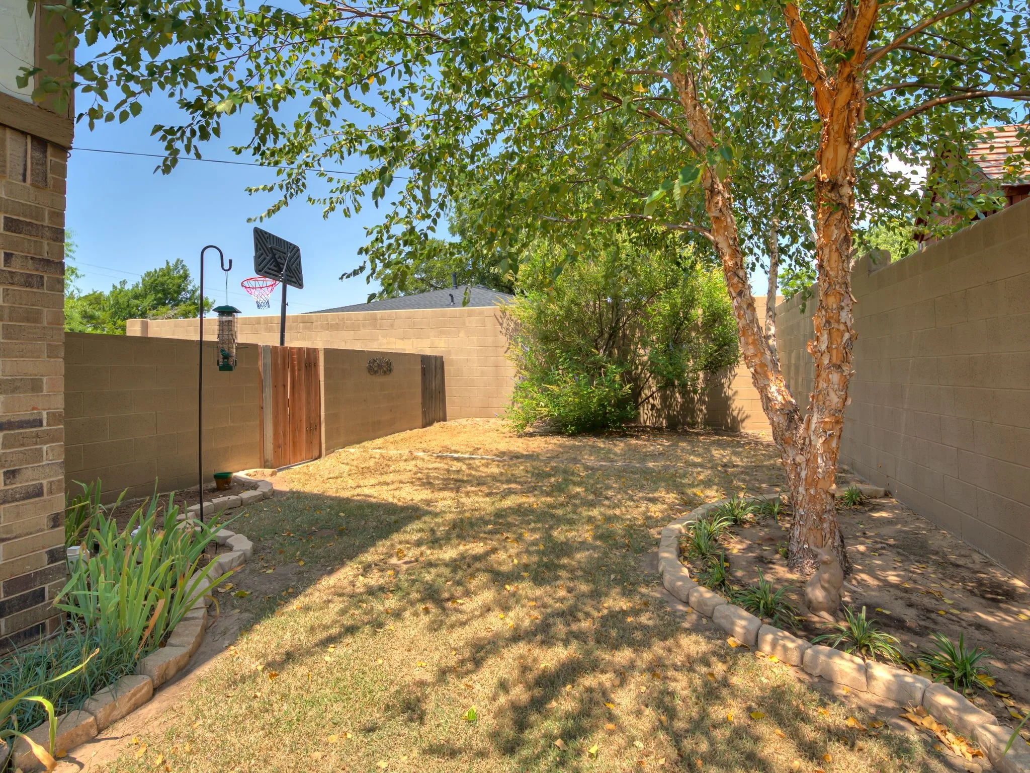 6819 NW 31st St-31.jpg
