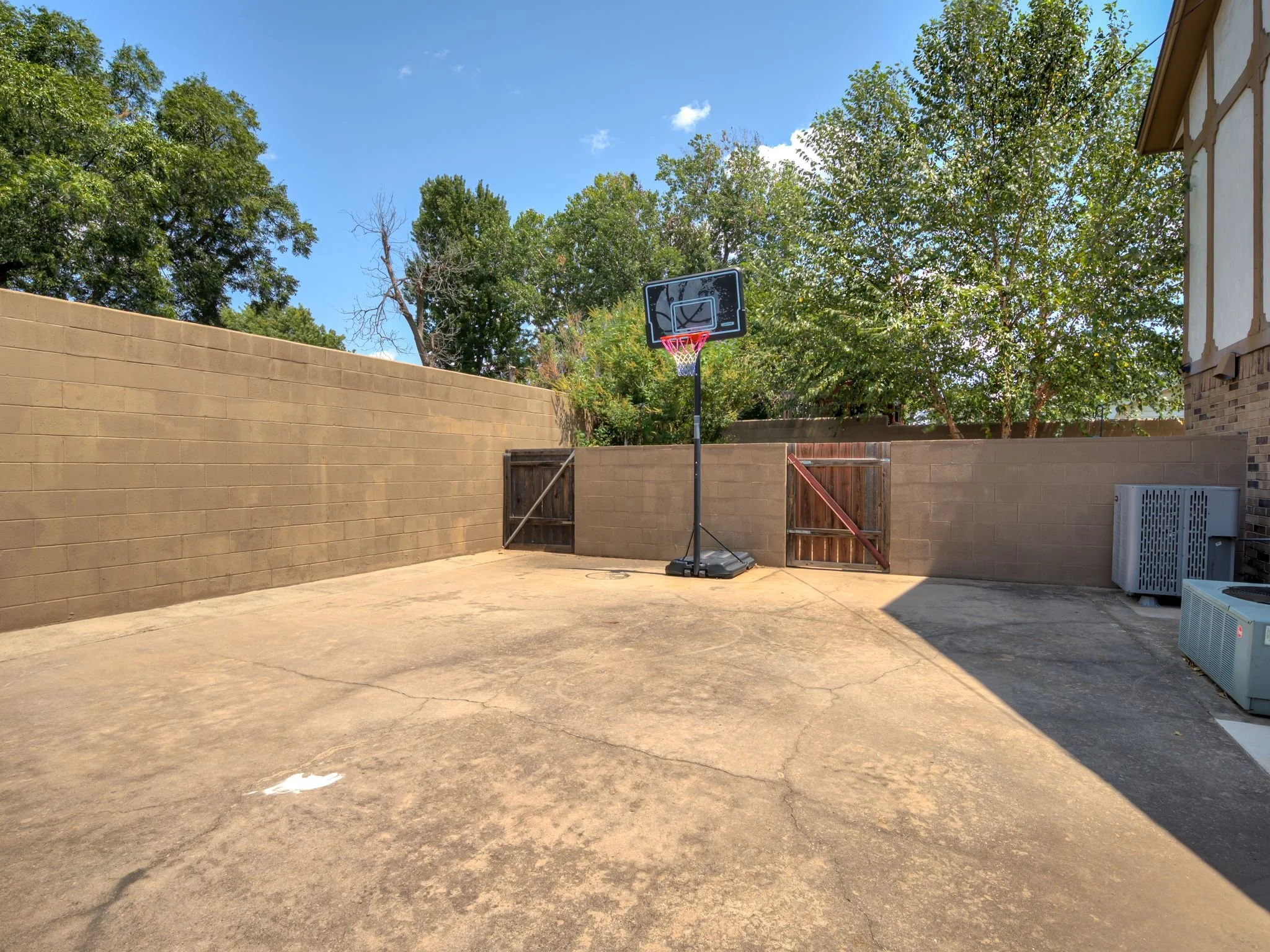 6819 NW 31st St-32.jpg