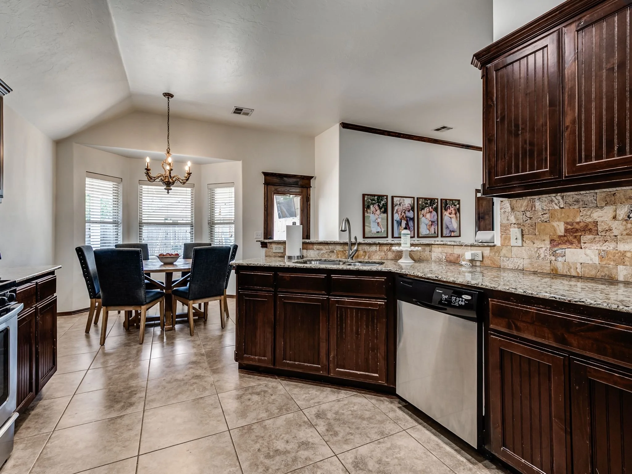 2204 NW 158th St-8.jpg