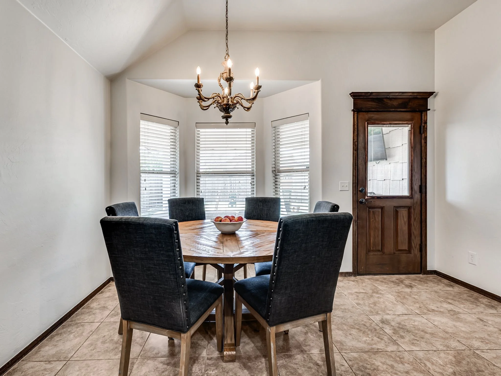 2204 NW 158th St-10.jpg