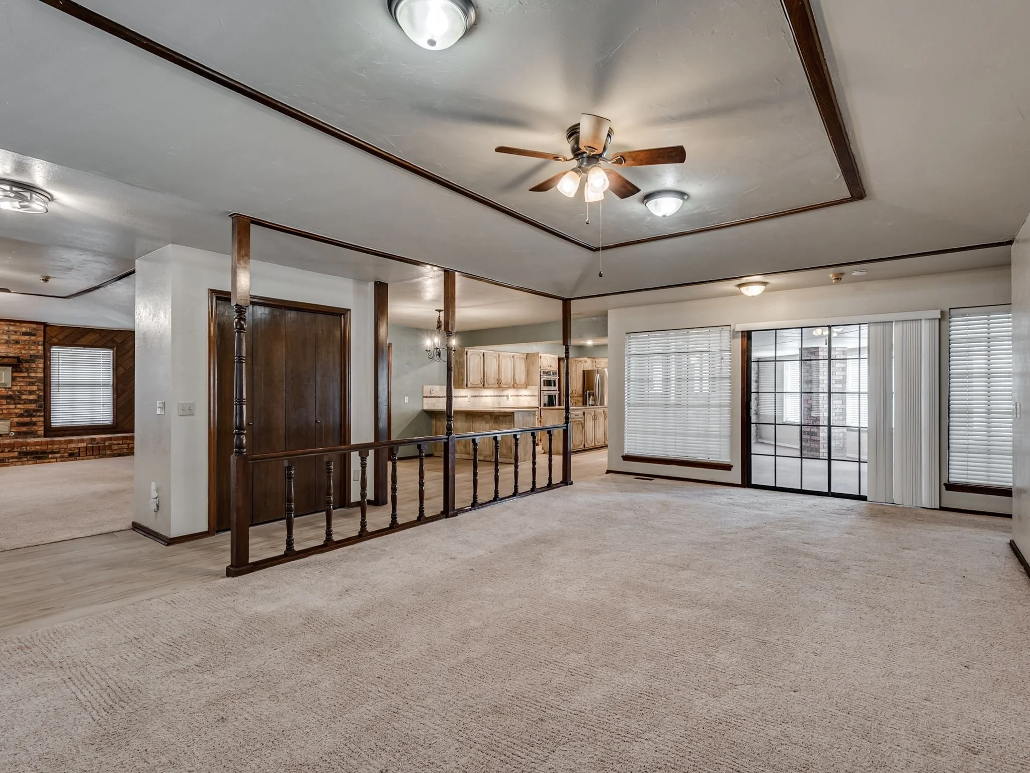 2501 Southlawn Dr-3.jpg