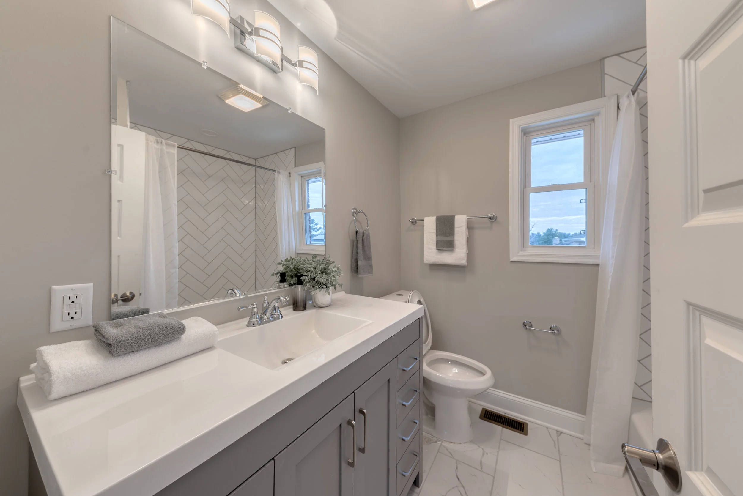 9205 Ravenwood (17).JPG