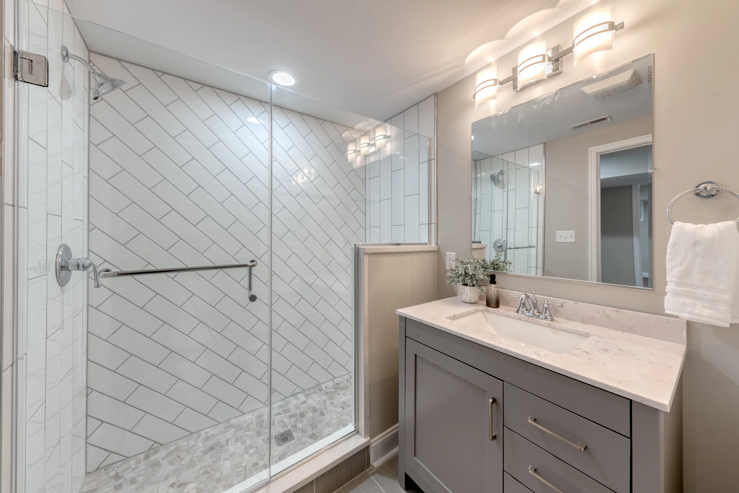 9205 Ravenwood (25).JPG