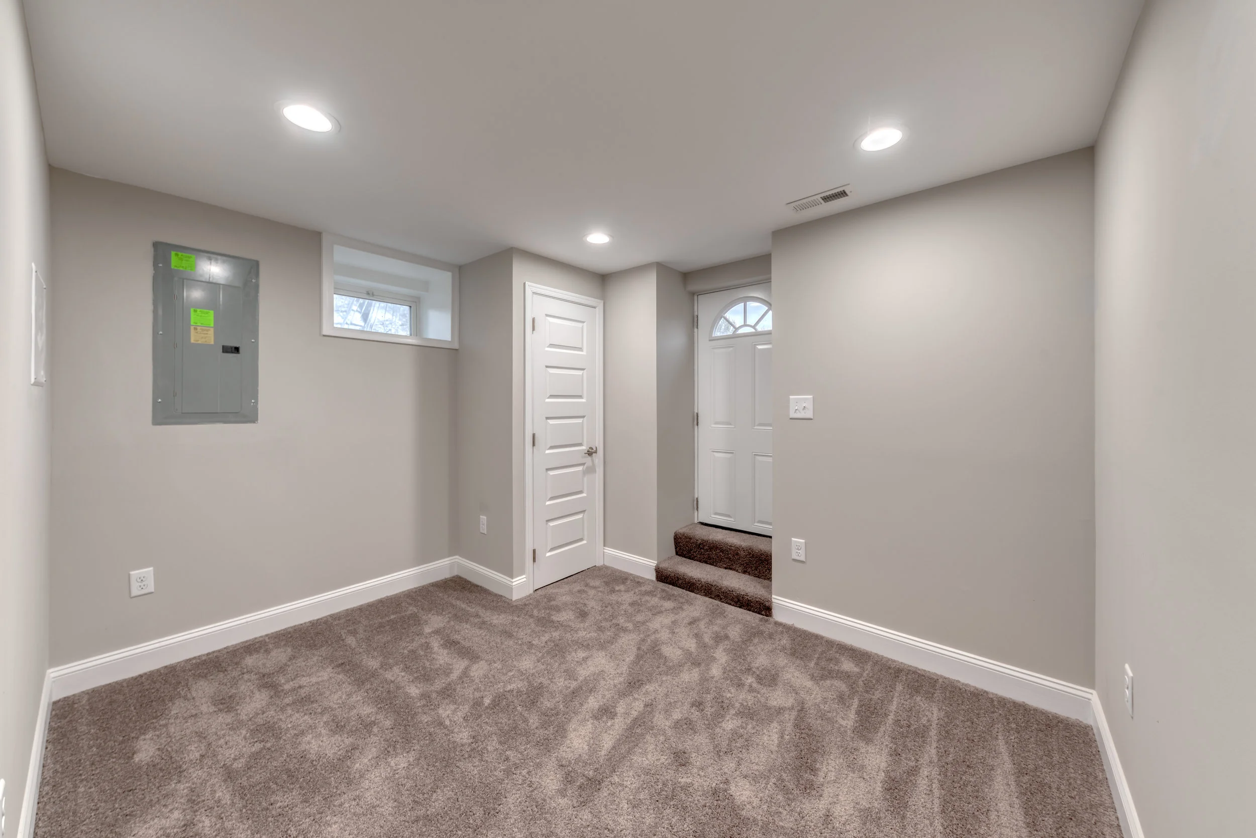 9205 Ravenwood (26).JPG