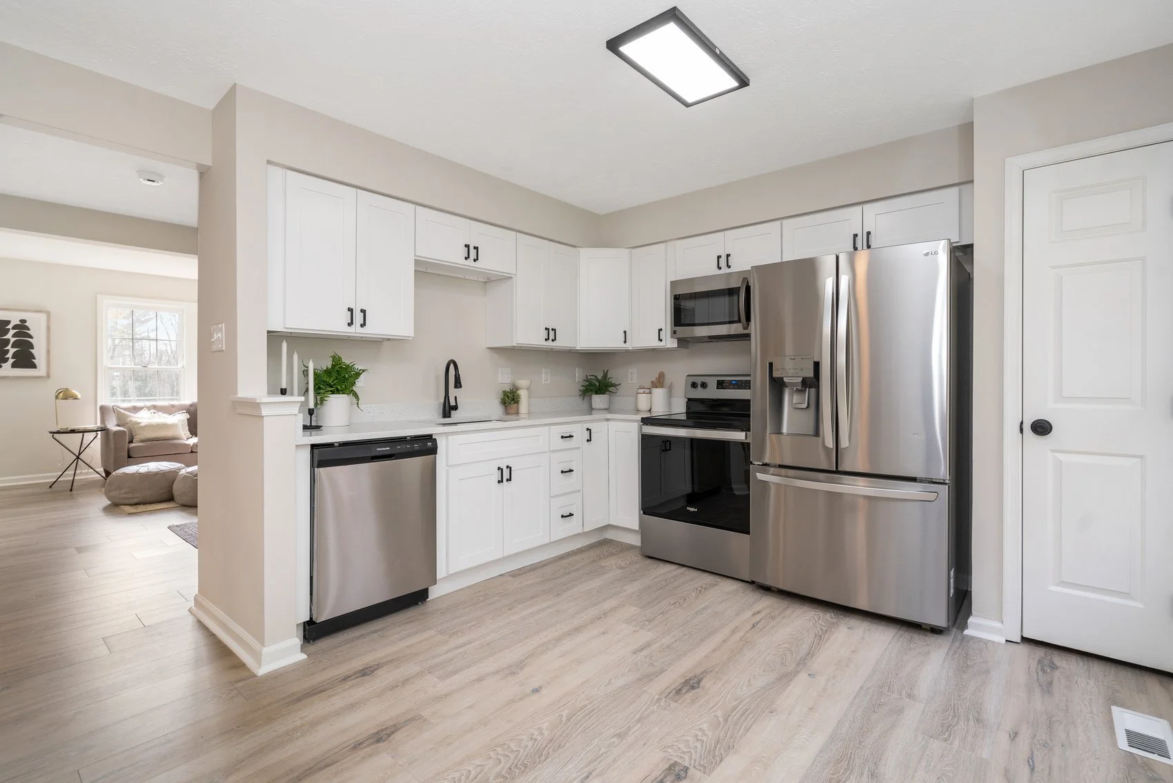 17 CEDARWOOD-19.jpg