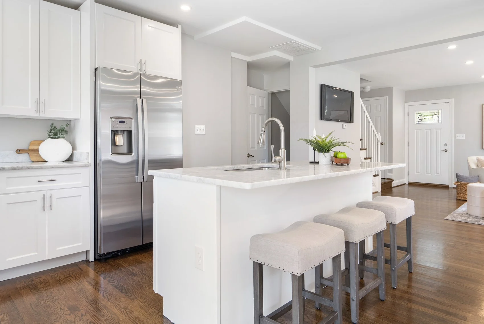 1247 e belvedere-19.jpg