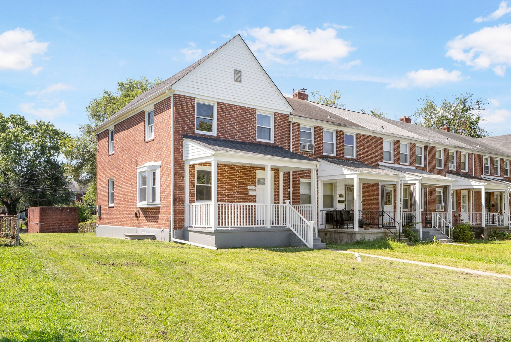 1247 e belvedere-02.jpg