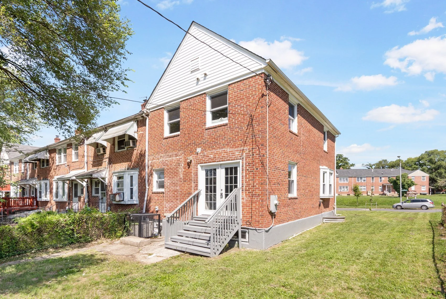1247 e belvedere-04.jpg