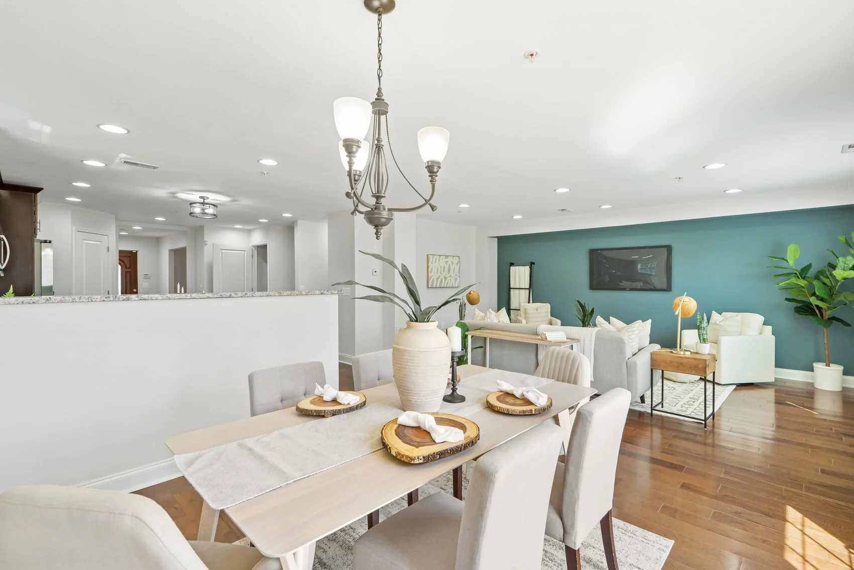 3907 carlisle-21.jpg