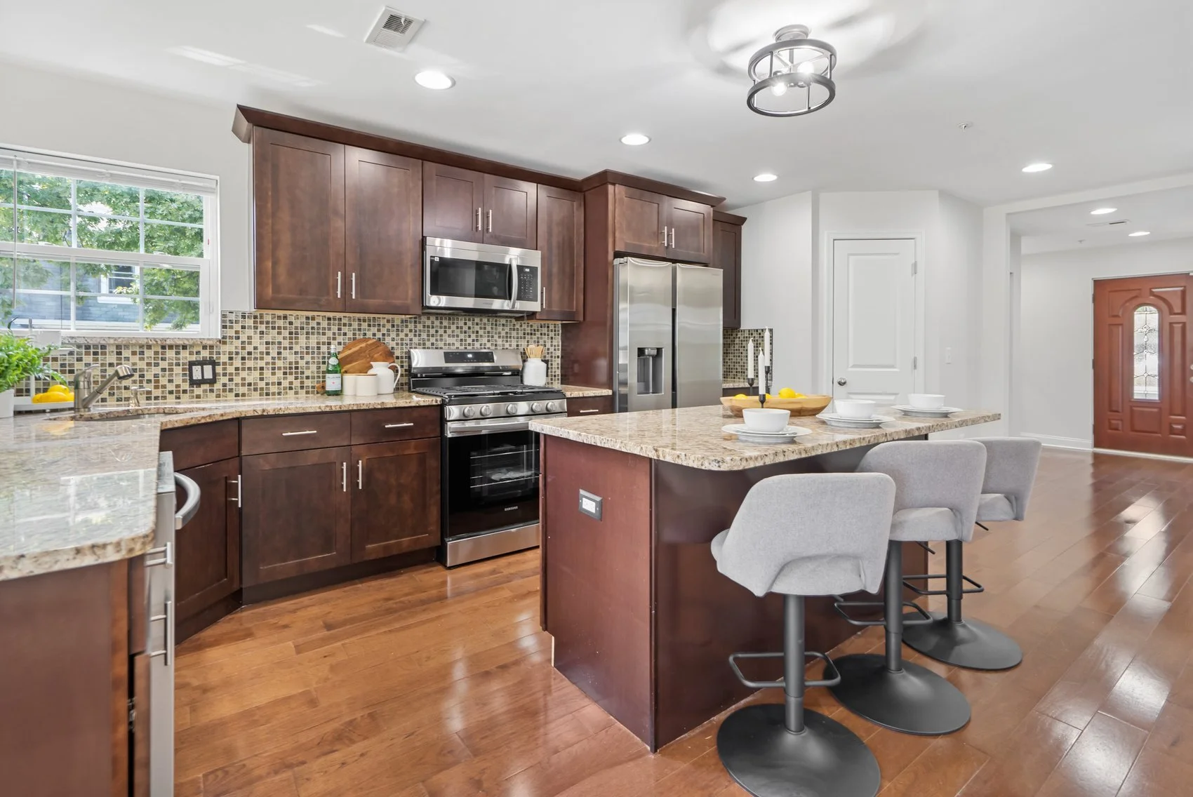 3907 carlisle-15.jpg