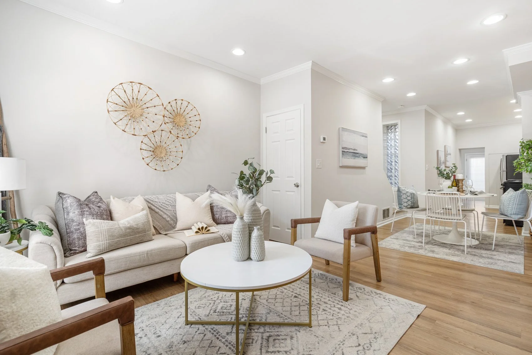 1746 s charles-15.jpg