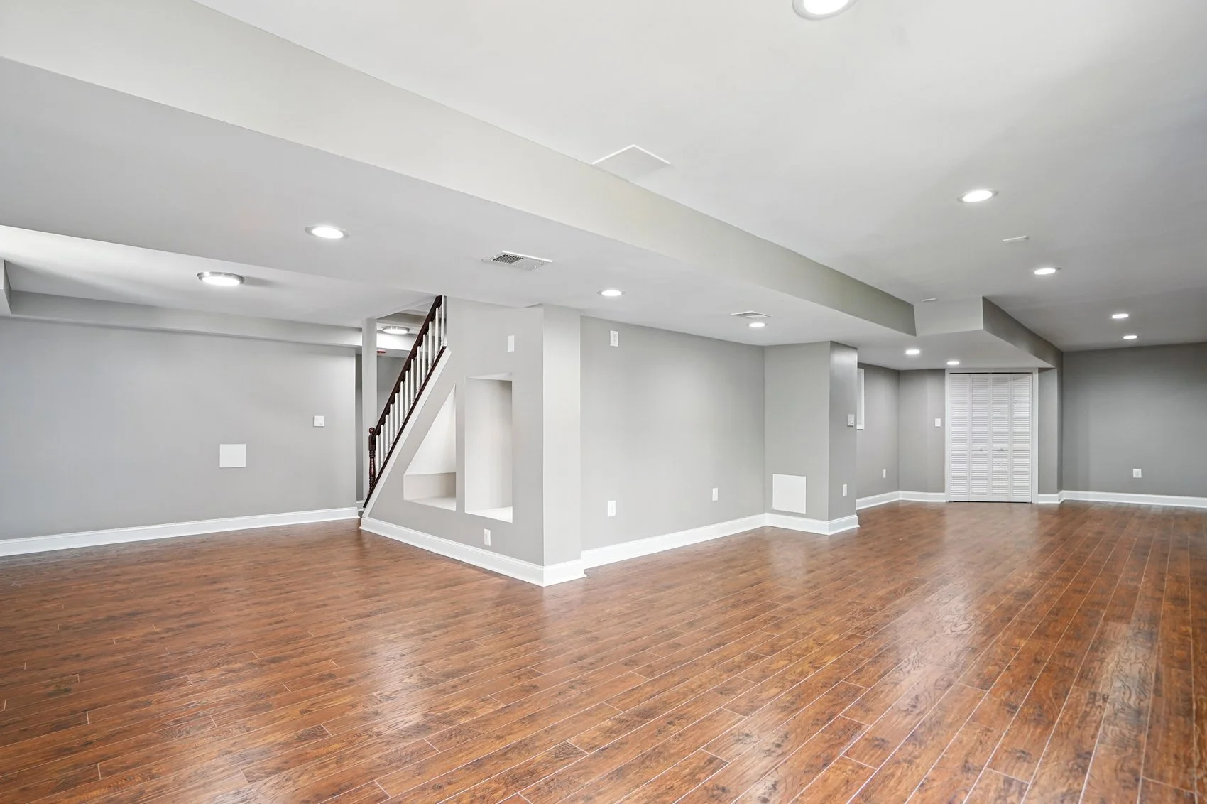 6624 aaron way-24.jpg