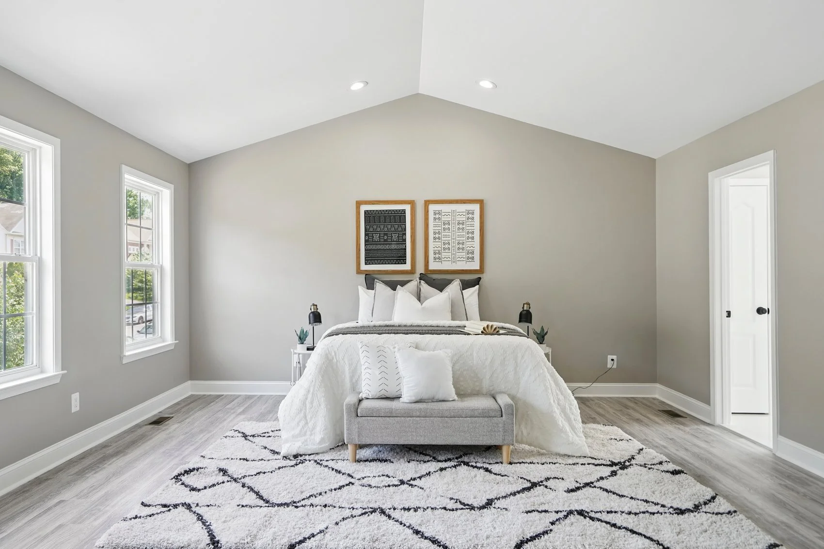 6624 aaron way-28.jpg