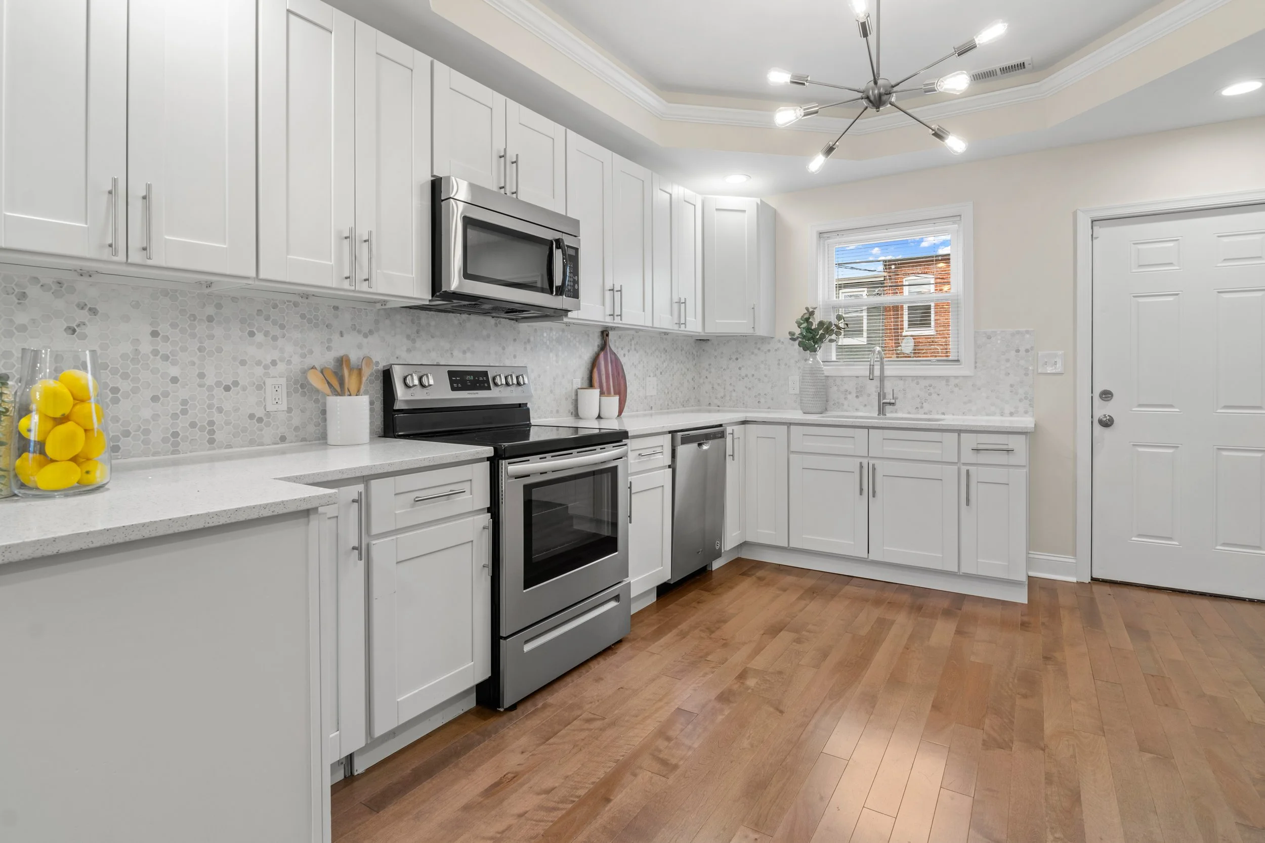 3220 Leverton (10).JPG