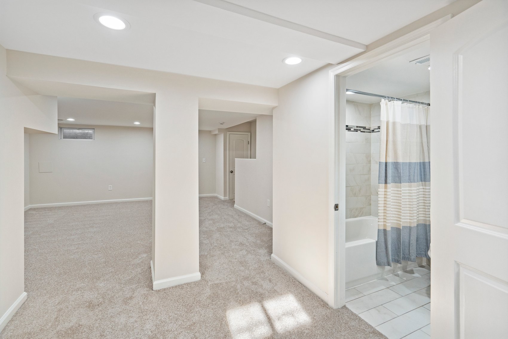 1283 Cedarcroft-10.jpg