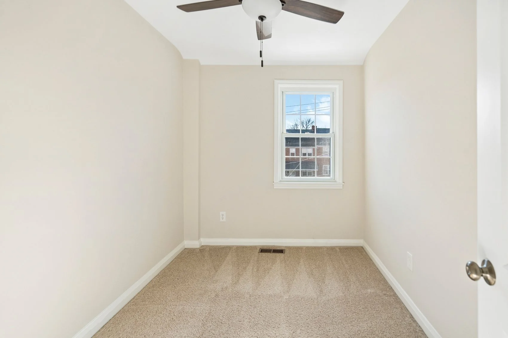 1283 Cedarcroft-35.jpg