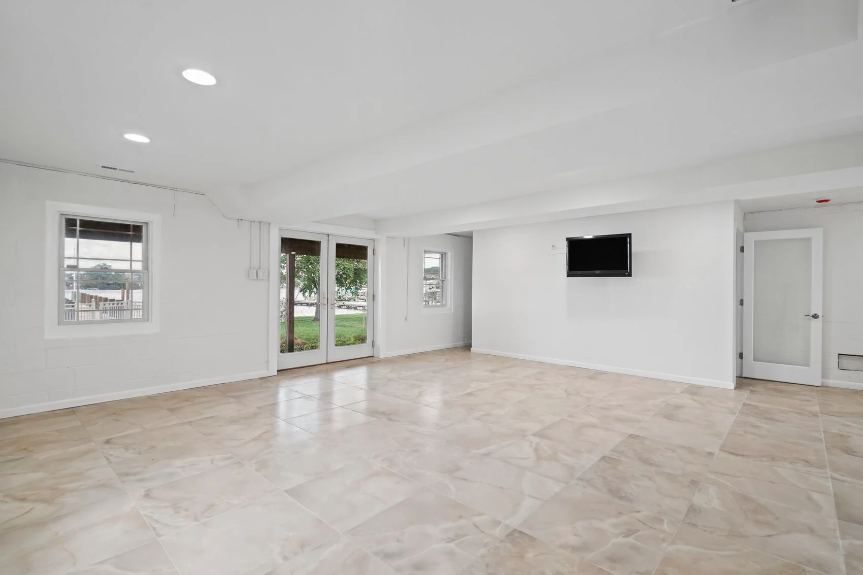 1332 burke rd-39.jpg