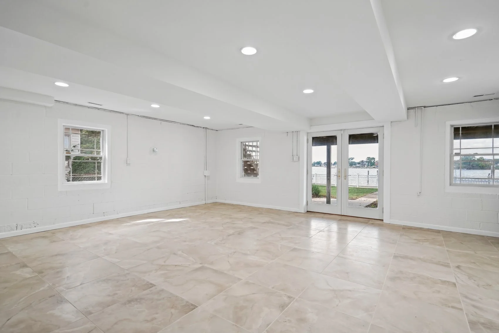 1332 burke rd-37.jpg
