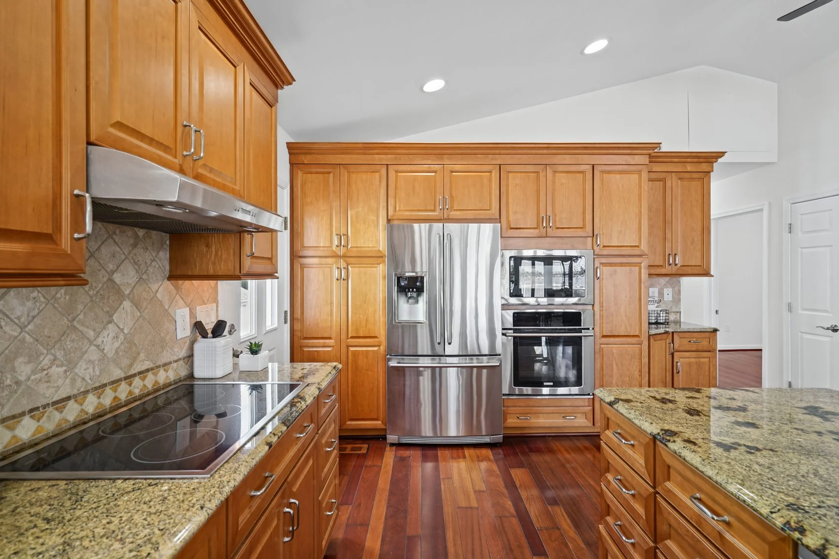 1332 burke rd-22.jpg