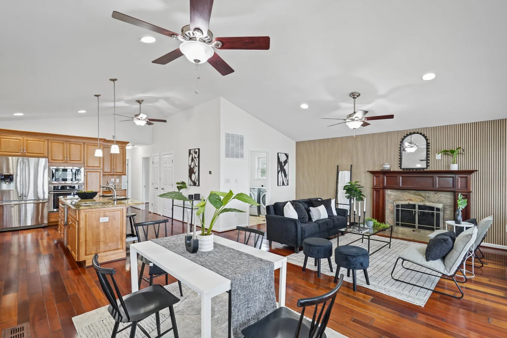 1332 burke rd-18.jpg