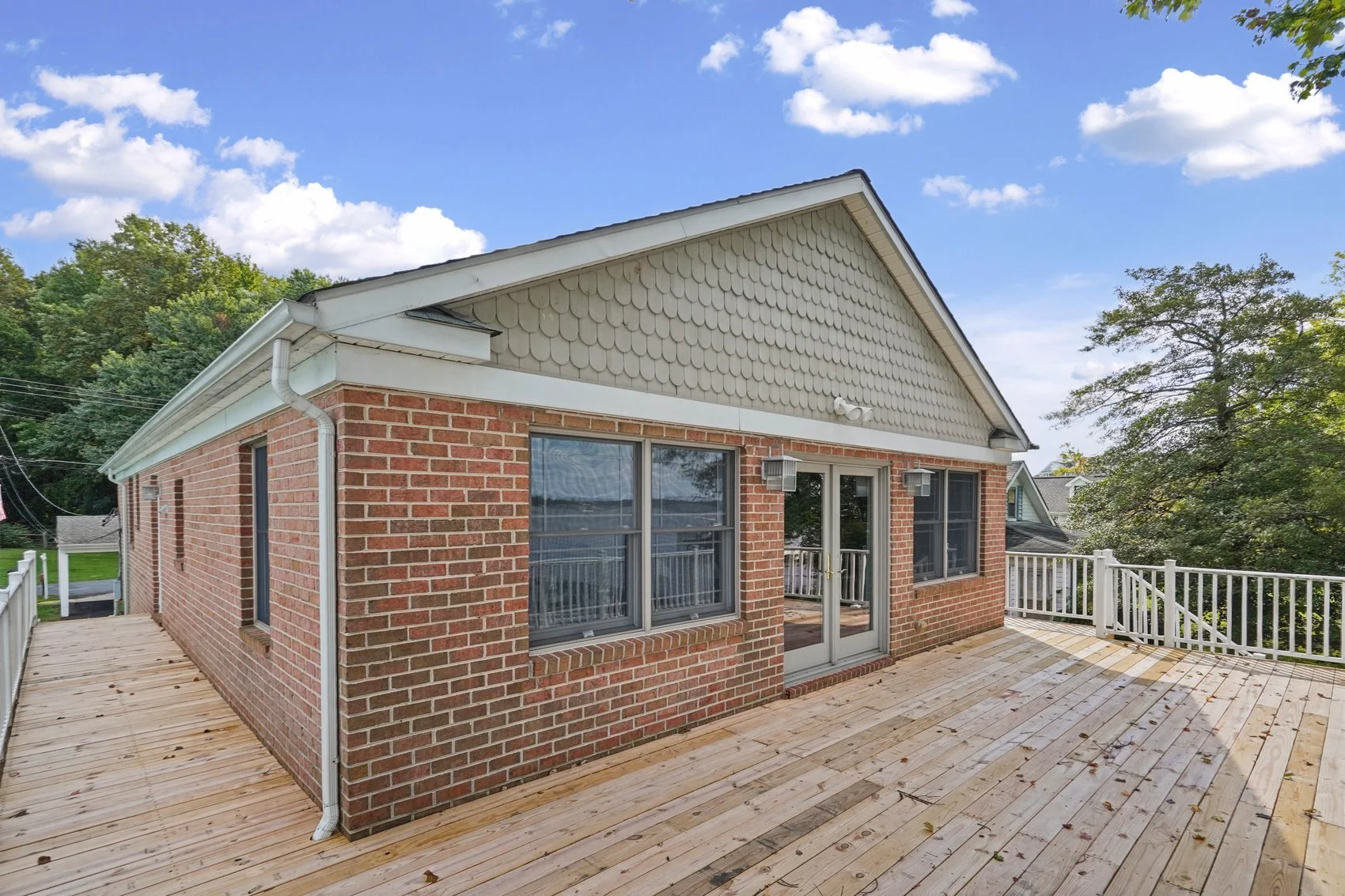 1332 burke rd-10.jpg