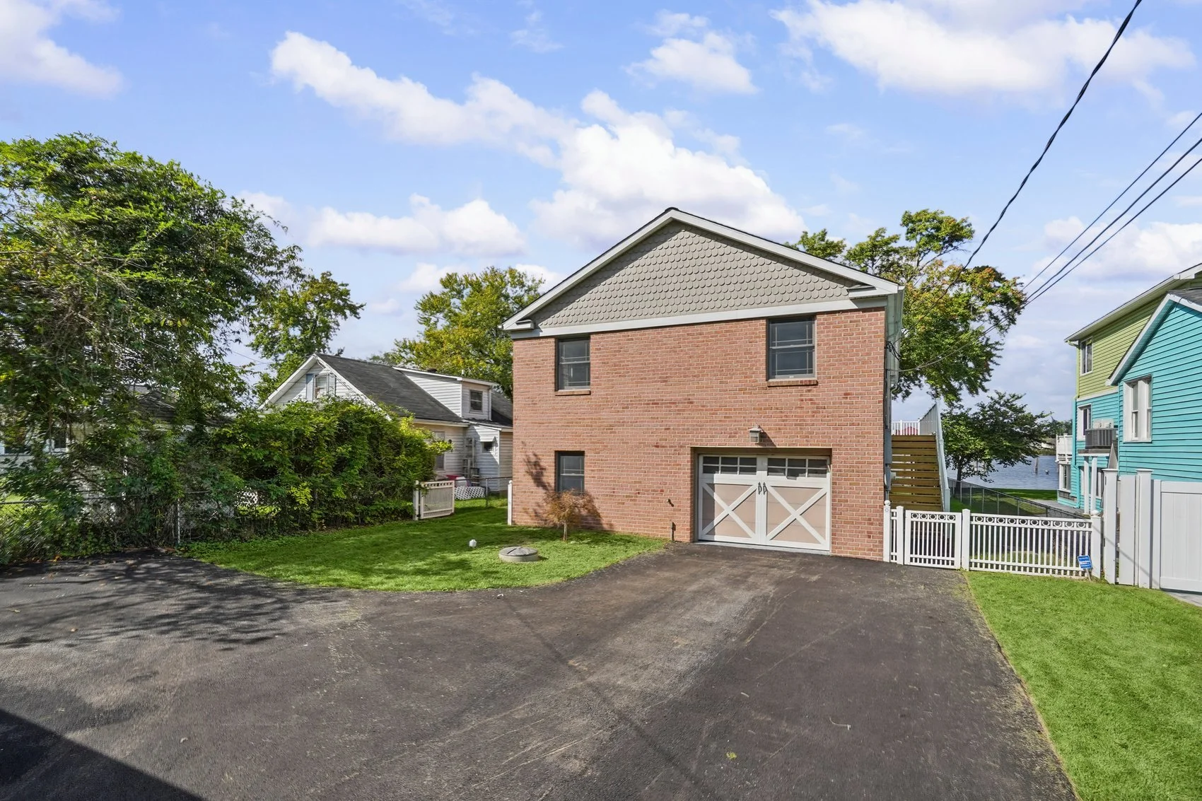 1332 burke rd-3.jpg