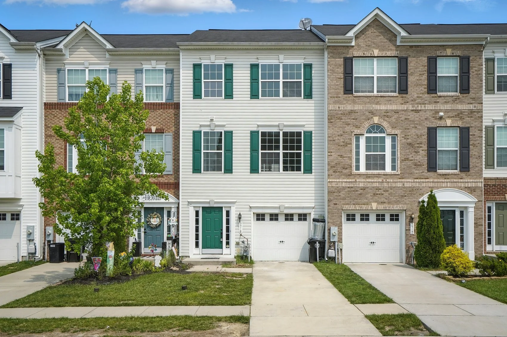 7710 Village Park Dr-01.jpg