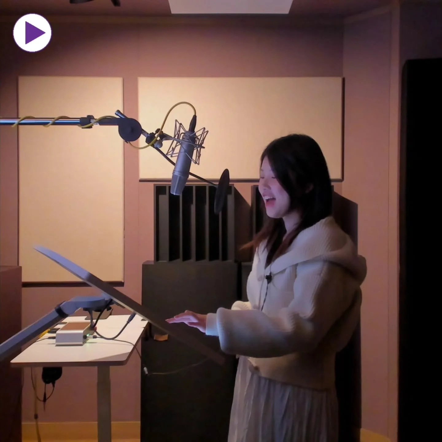 @jeong_ori86
#성우손정민 #lunarwave #루나웨이브