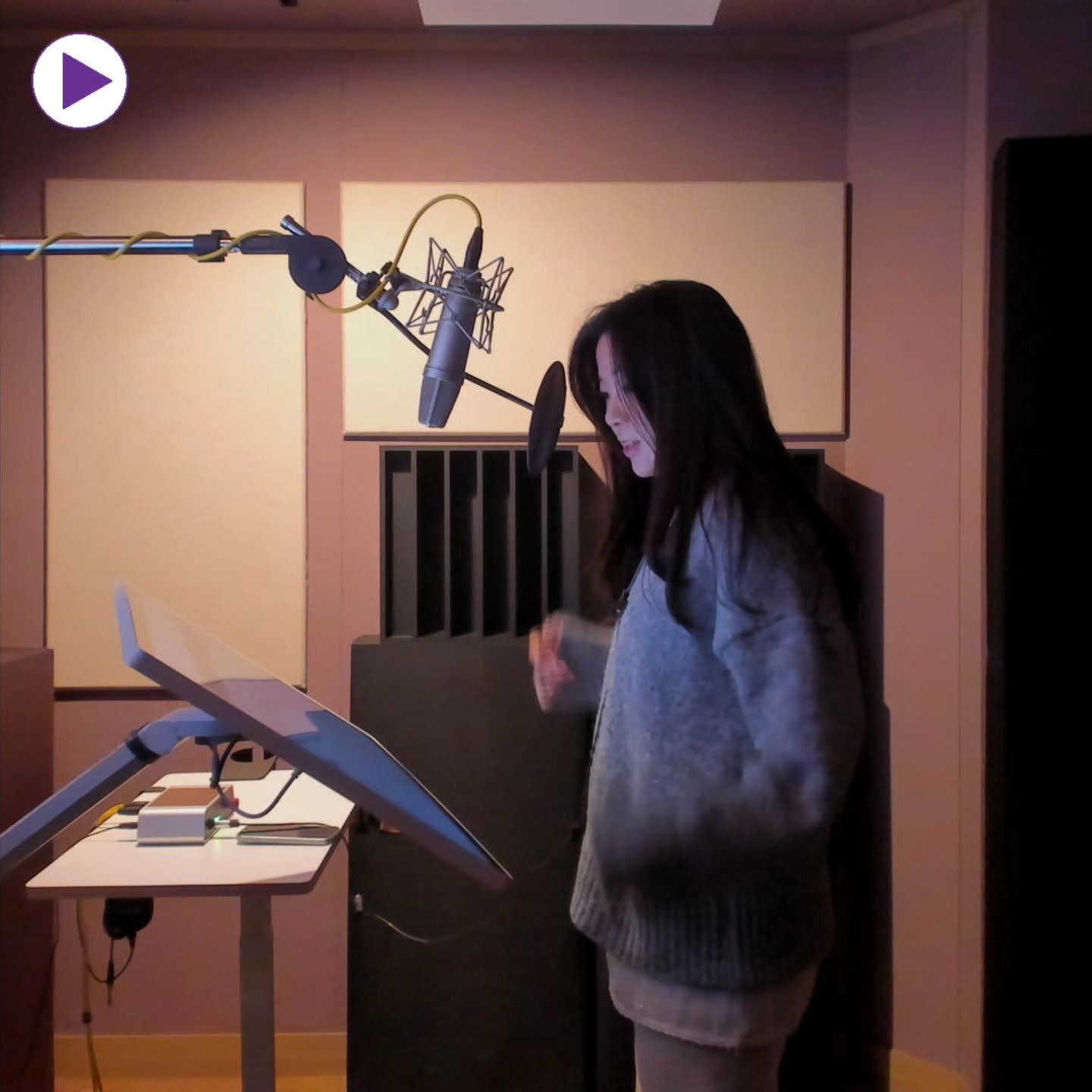 @lle_e.jj
#성우이은조 #lunarwave #루나웨이브