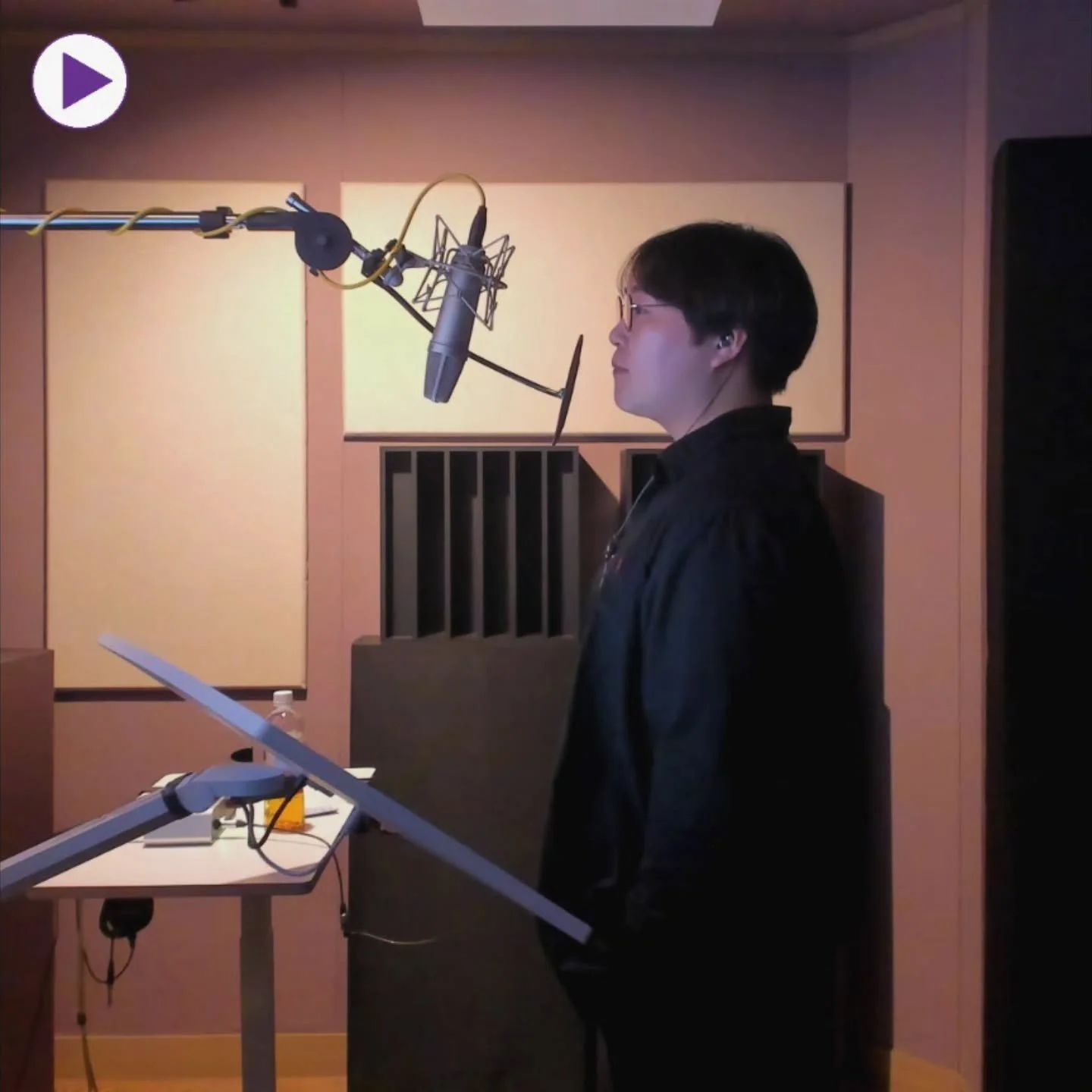 @tooni11_hdh
#성우황동현 #lunarwave #루나웨이브