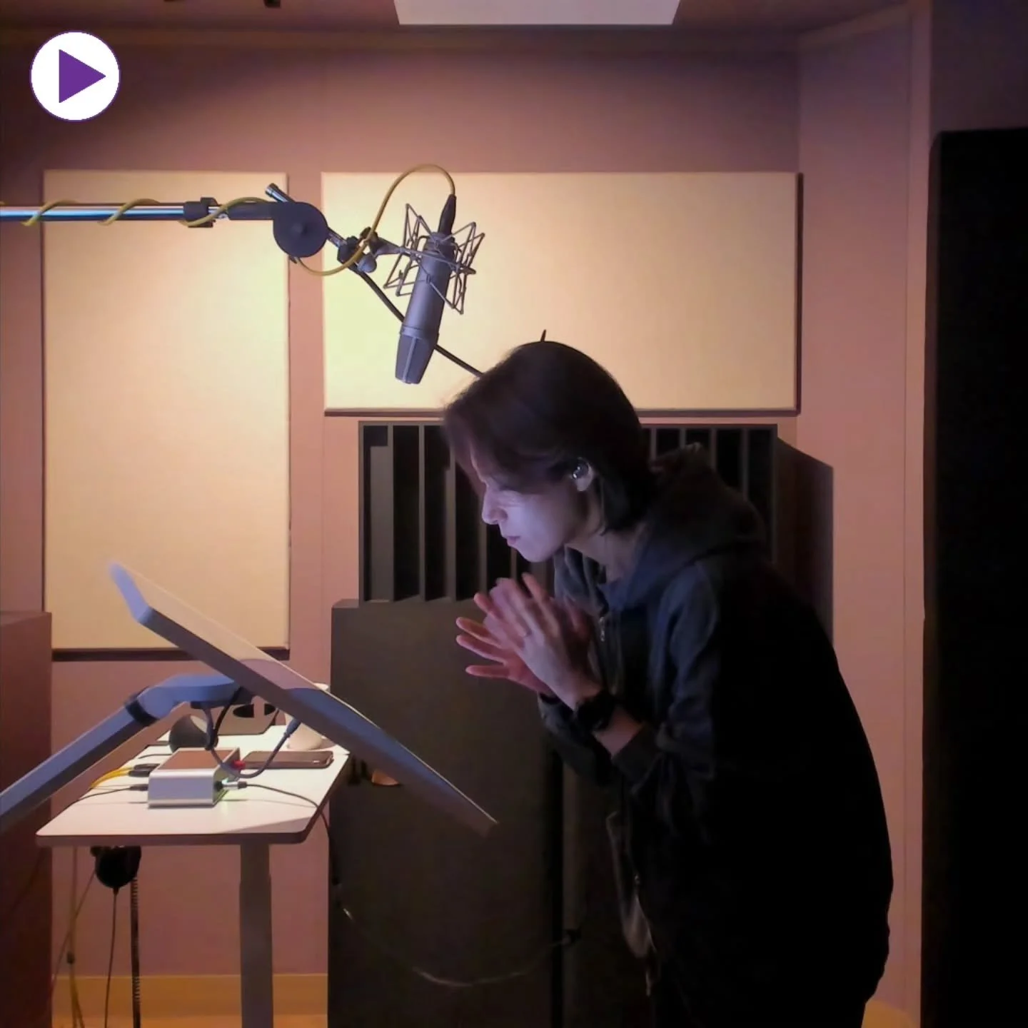 @happymerryharry
#성우전해리 #lunarwave #루나웨이브