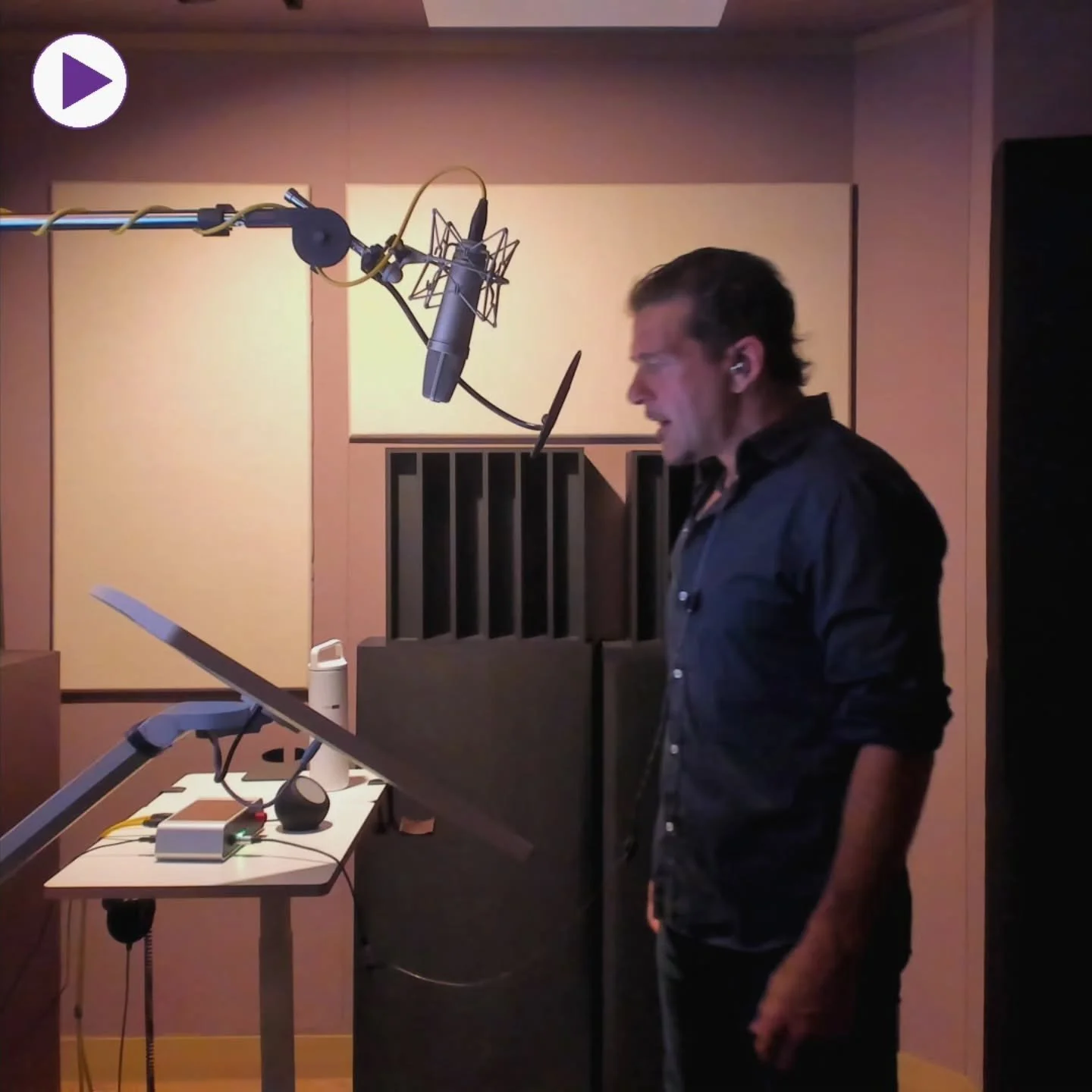 @mikeyantzi
#영어성우 #lunarwave #루나웨이브