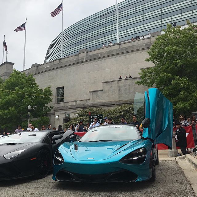 Little bit of a different deal yesterday at @soldier_field in downtown Chicago! Thanks to @mclarenchicago and @f1 for the putting on such a fun event. Crowd was HUGE!