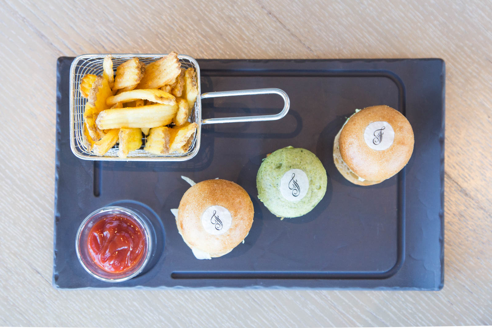 FMC Mini Burgers by Ivan Blanco LR-5726.jpg